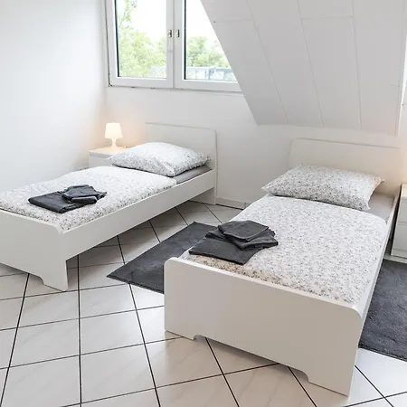 Staufenberg * Korschenbroich